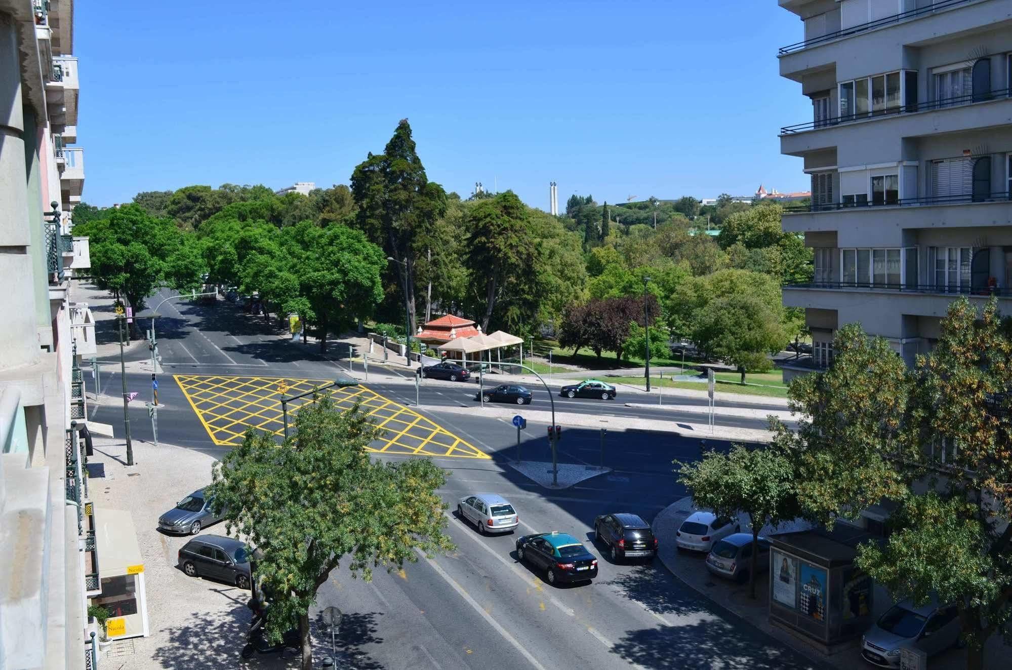 71 Castilho Guest House Lisbon Exterior photo